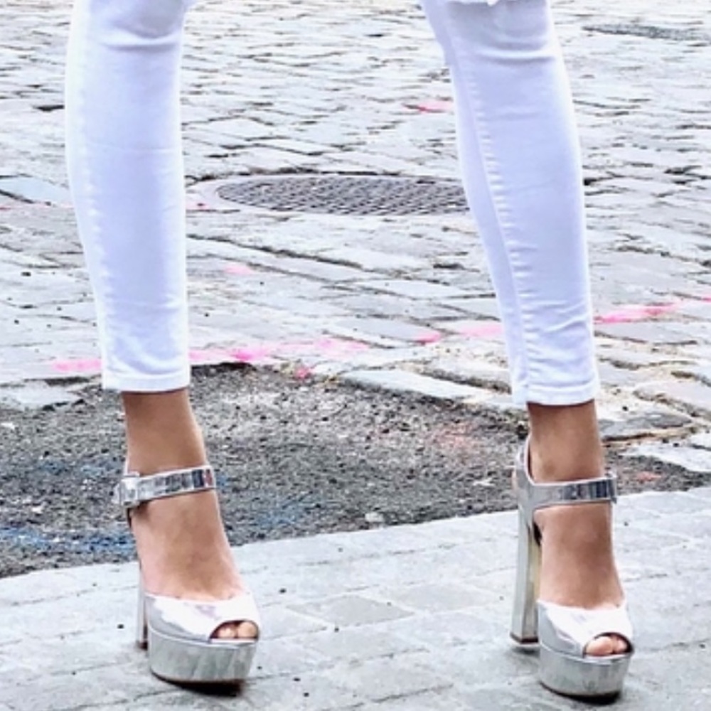 Steve Madden Stack Platform Heel Silver Strap Ope… - image 7